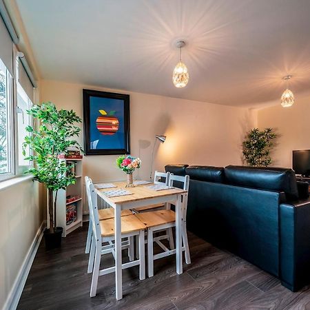 1 Bd Apt In Historical W Belfast Close To Centre Exterior foto