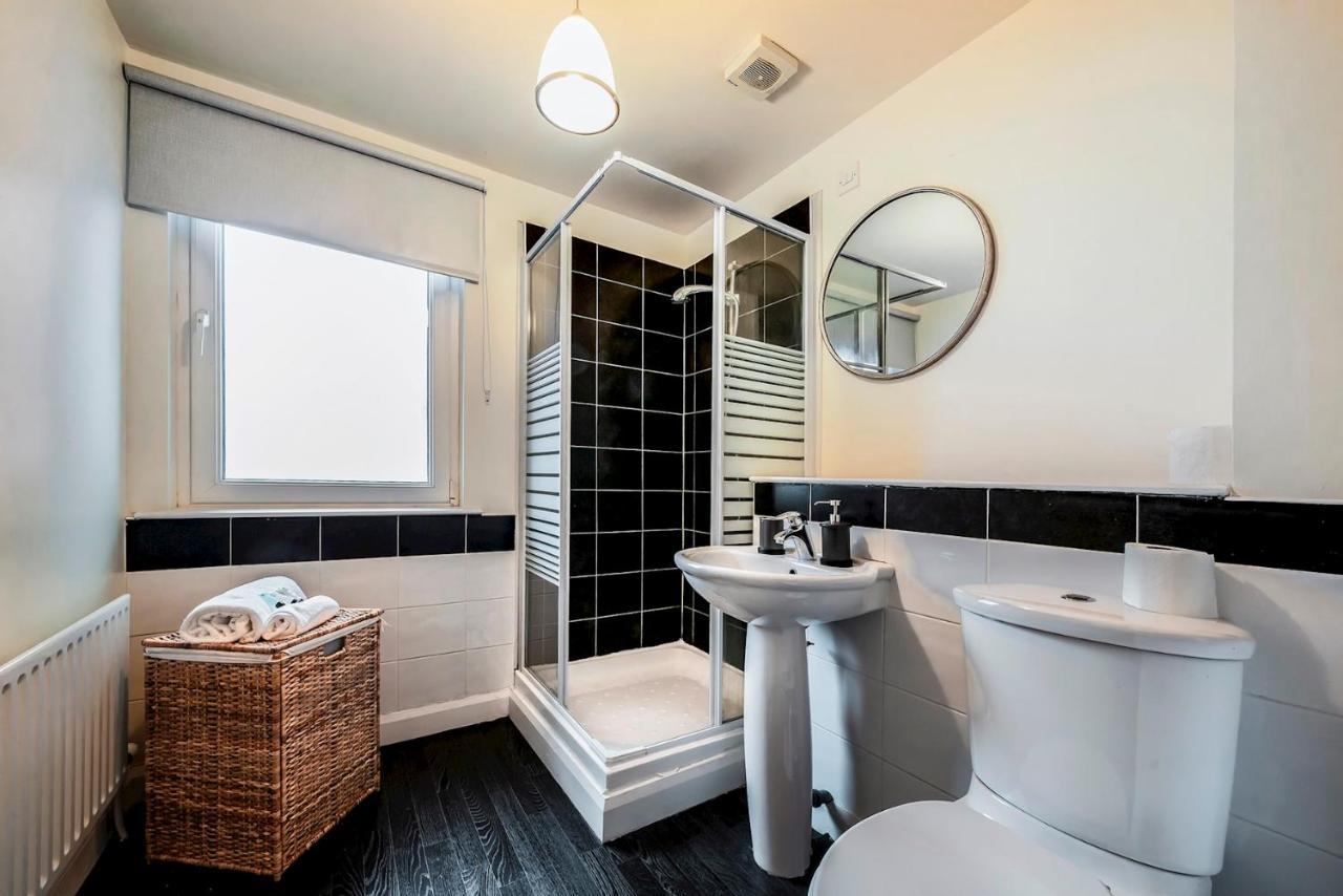 1 Bd Apt In Historical W Belfast Close To Centre Exterior foto